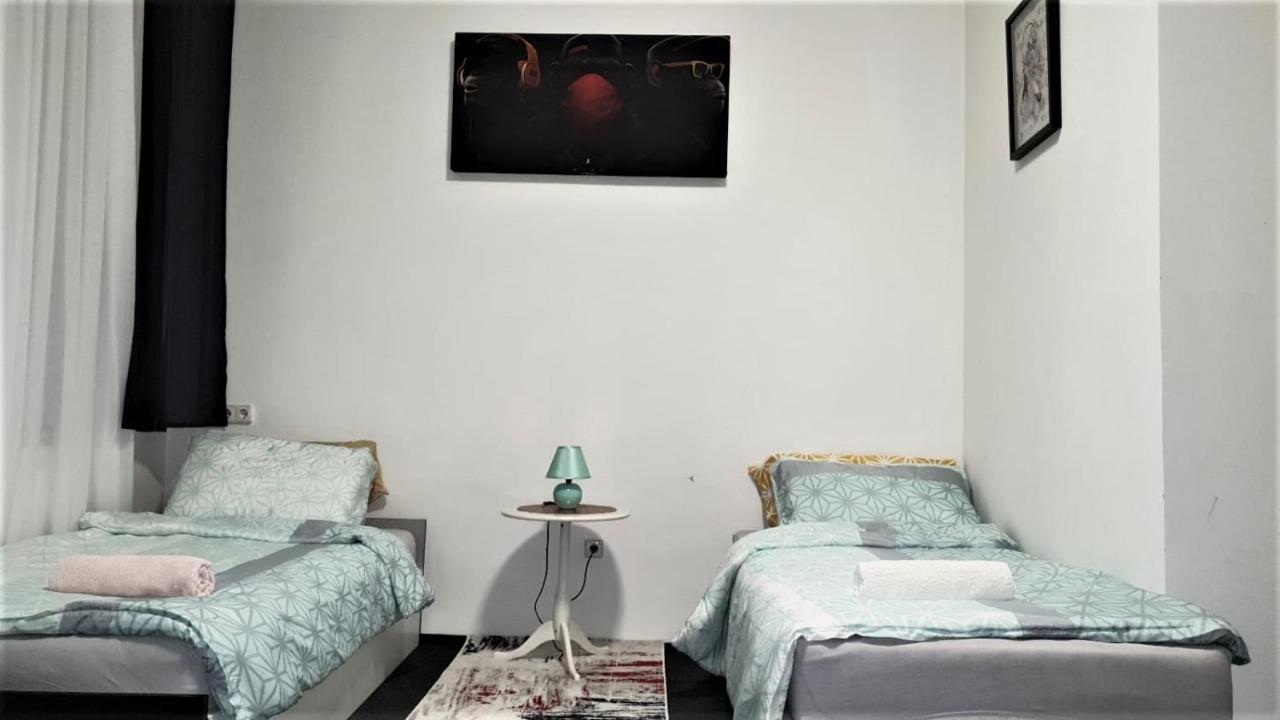 Wohnung In Der Naehe Wiener Stadthalle Und Zentrum 9 المظهر الخارجي الصورة